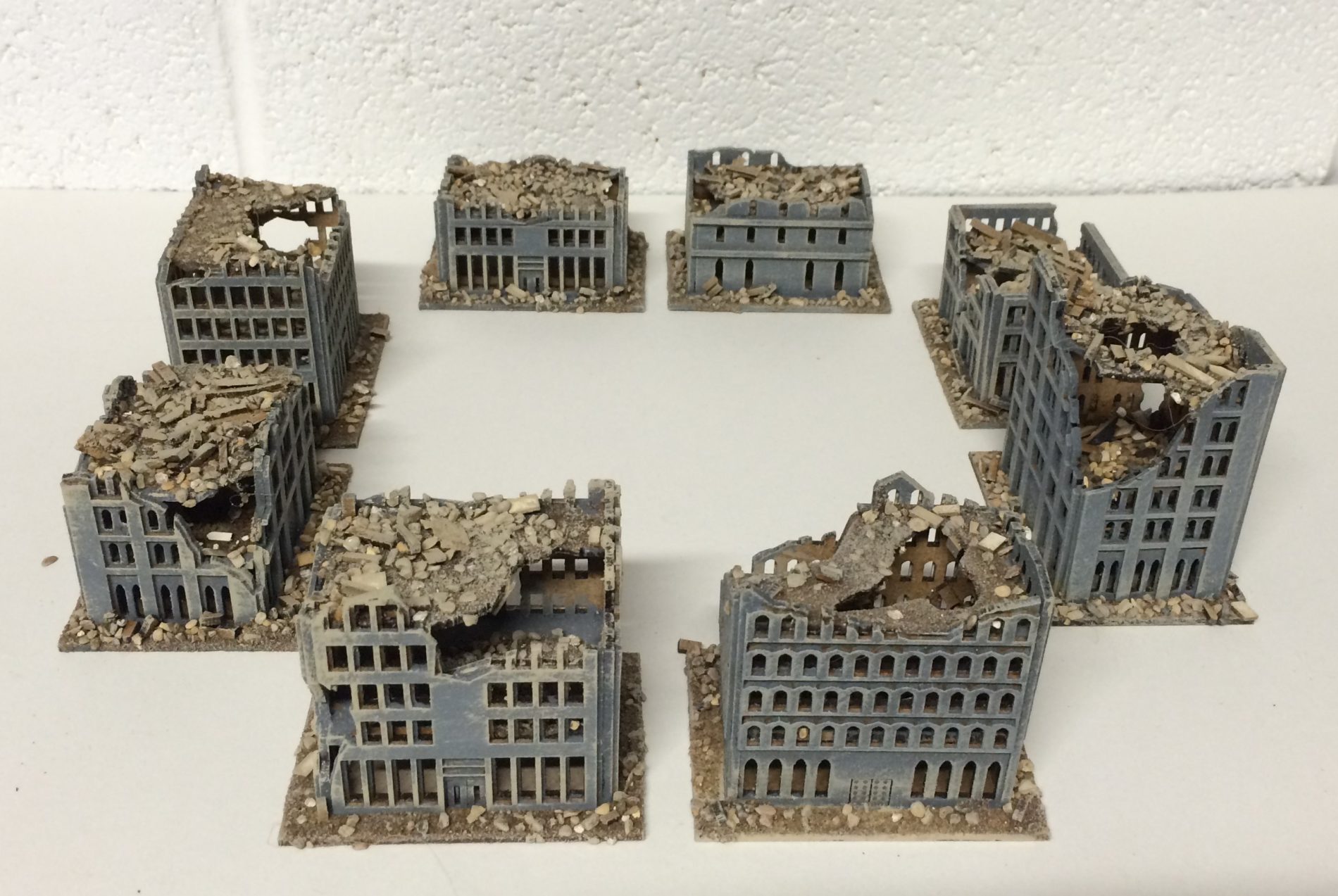 unpainted kits. 6mm set of 8 Ruined buildings 